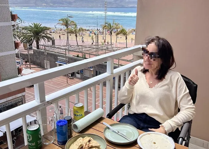 Con Vistas Al Mar T *